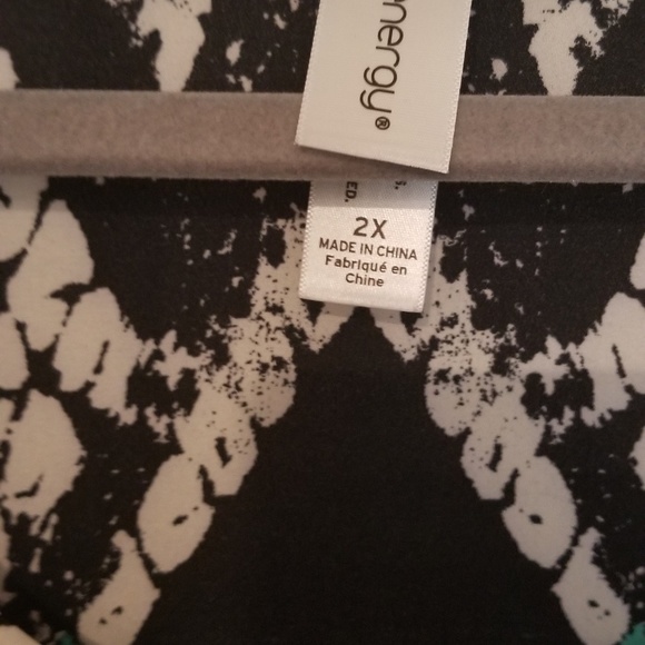 2x Pure Energy Batwing Blouse - Picture 2 of 6